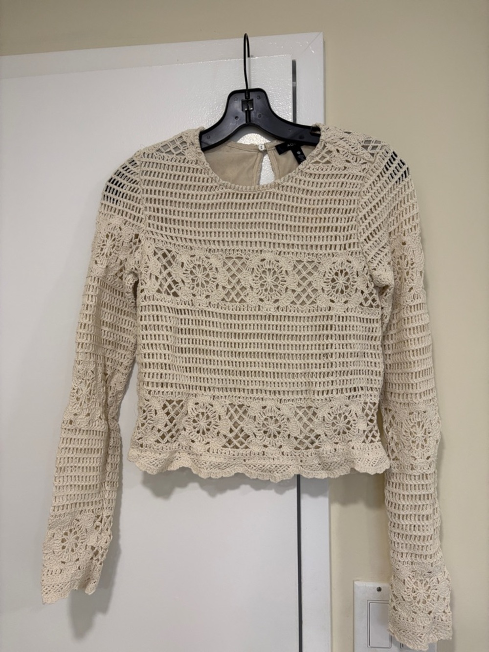 Aqua Women's Cream Crochet Lace Long-Sleeve Top